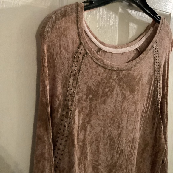 Nine West Vintqge America Brand, long sleeved shirt, size petite medium. - Picture 7 of 10